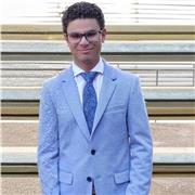 Profesor con un año de experiencia impartiendo clases en el colegio Nuestra Señora de la Asunción de Badajoz.